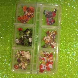 👍SOLD 👍 Halloween 🎃 Fall Leaves 🍁🍂 Nail Decor